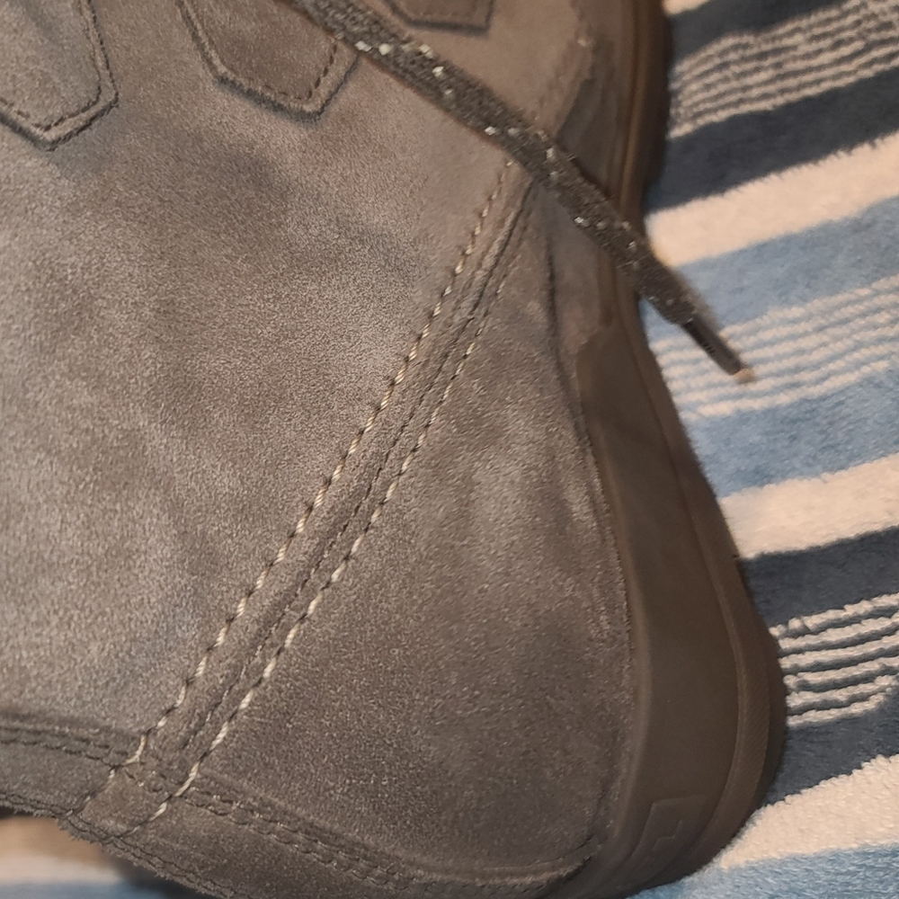 Sorel Boots - Picture 13 of 16